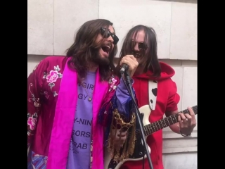 09/10/2018 • jared with fans outside bbc radio studio 1 | london, great britain