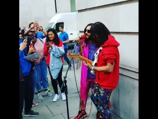 09/10/2018 • jared with fans outside bbc radio studio 1 | london, great britain